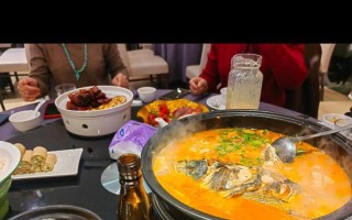 一起去野餐（阳光、美食、好心情）