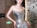 自信是最美的装扮（自信是最美的装扮）
