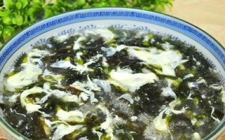 紫菜汤的魅力（一碗珍馐，润物无声）