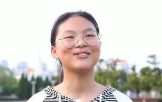 坚强的微笑（以爱为动力，以微笑为武器）