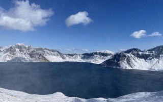 冬日白雪（一个关于爱和友谊的故事）