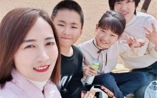 阳光女孩的正能量（在生活的低谷中找到自我）