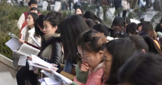 平坦的未来路（坚持不懈，迎接未来）-第3张图片-学作网