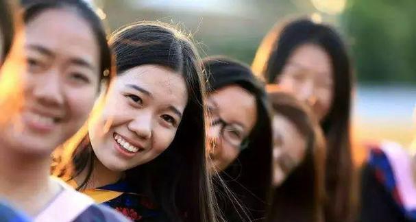 我为友自豪：朋友的支持与鼓励-第1张图片-学作网