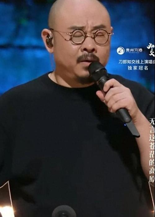 海滩上的惊喜（一个难忘的夏天）-第2张图片-学作网