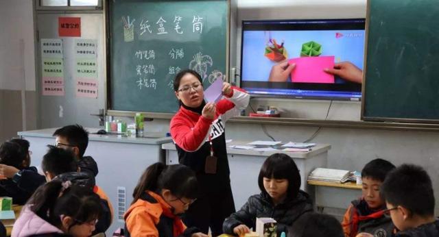 指明灯——前行路上的伴侣（小小指示，大大关怀）-第3张图片-学作网
