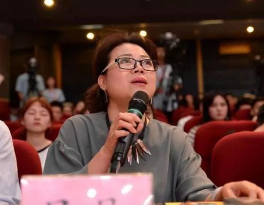 难舍情怀：从心底深处流淌的记忆-第3张图片-学作网