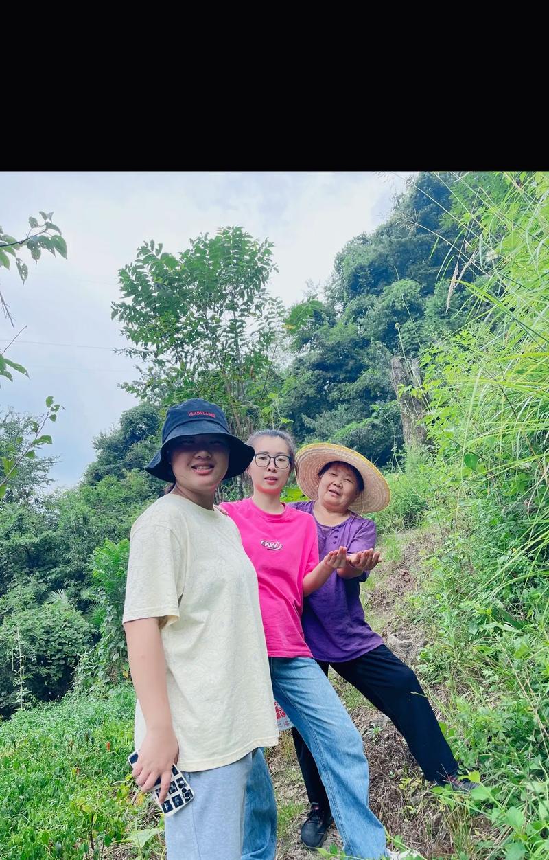 一个让我感动的瞬间（一个让我感动的瞬间）-第2张图片-学作网