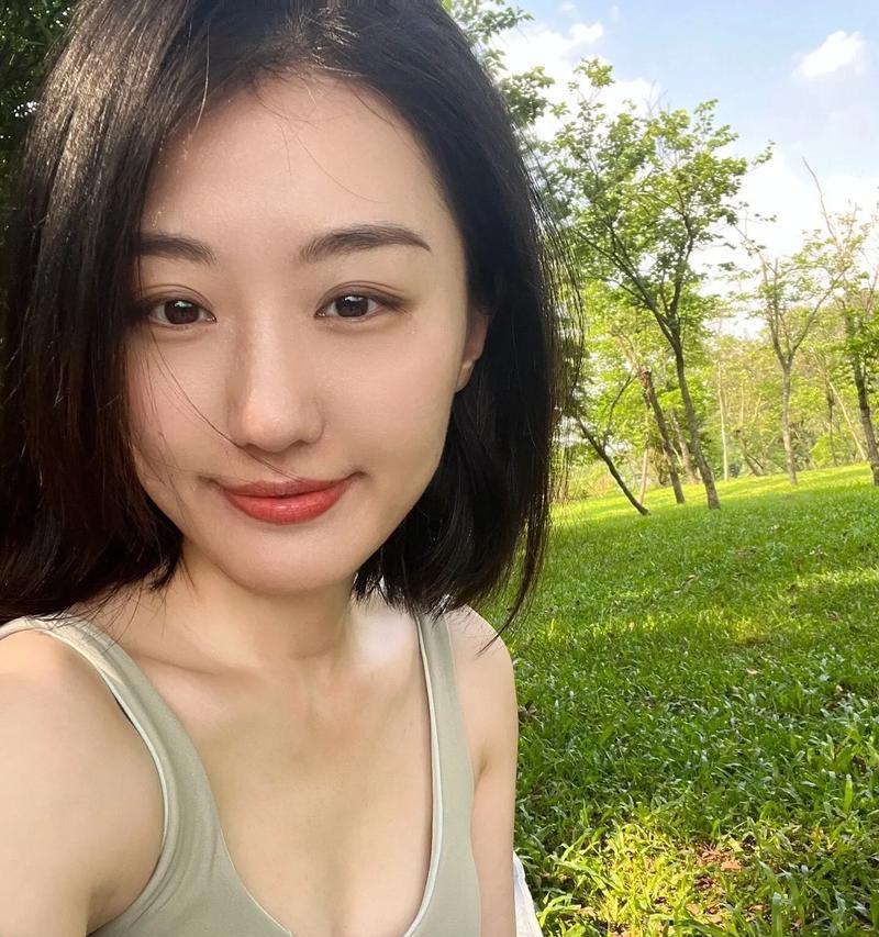 以那微笑给了我自信（自信源于微笑）-第2张图片-学作网