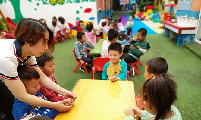 百年龙舟赛上的传奇故事（百年龙舟赛上的传奇故事）-第3张图片-学作网