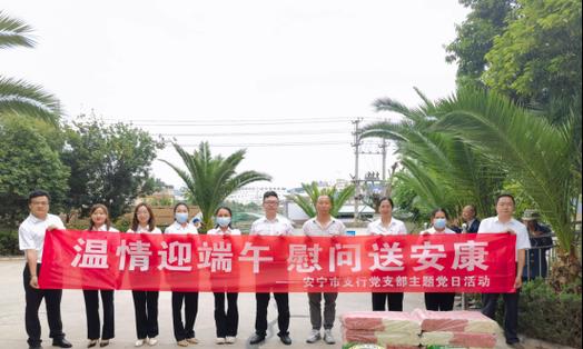 温情流淌在我的心间（以温情为主题的小故事）-第2张图片-学作网