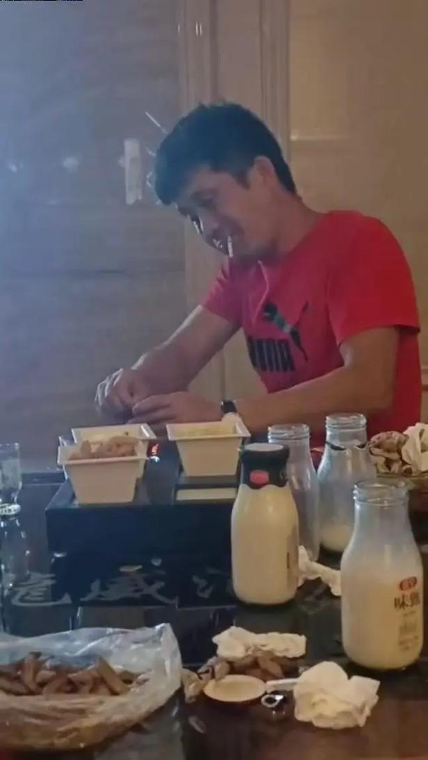 坚定执着，持之以恒，成功之路不止一条（一个人的坚持，让他成为了成功者）-第3张图片-学作网