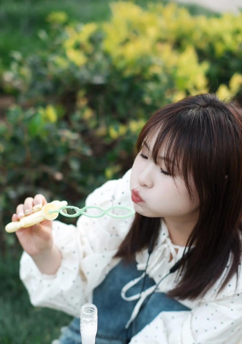 ASunnyDay（EmbracetheSunshineandHappiness）-第3张图片-学作网