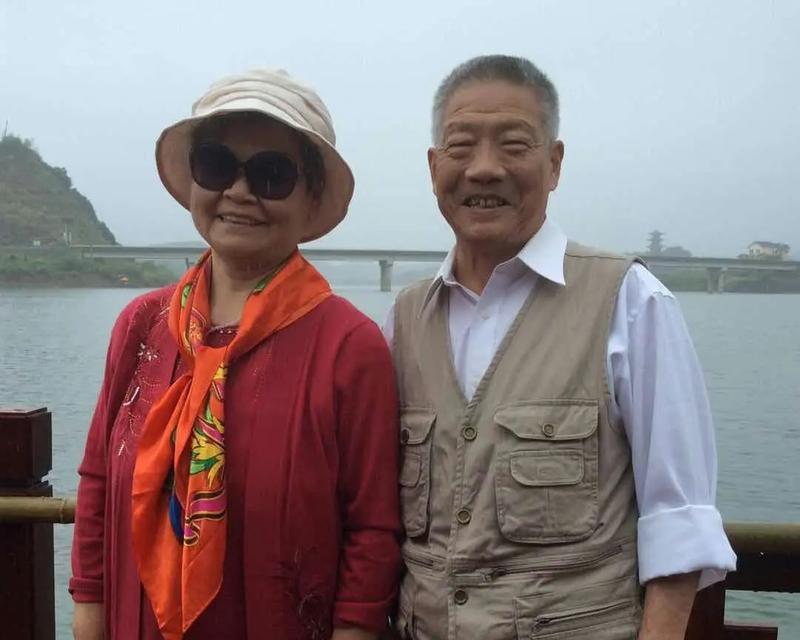 友情万岁——一段不解之缘（两个人生轨迹完全不同的人，因缘际会成为了朋友）-第2张图片-学作网