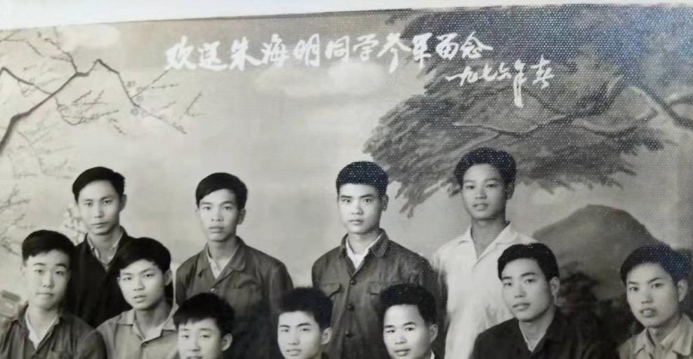 不负青春，不辜负自己（青春无悔，是勇敢面对现实，不断超越自我的过程）-第3张图片-学作网